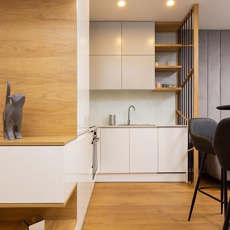 Apartment City Center Grzybowska By Renters Prestige Варшава Екстер'єр фото